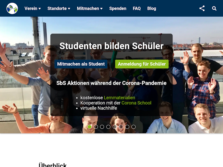 Screenshot of Studenten bilden Schüler